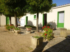 Maison de vacances 3 pièces, 4 couchages à 1000 m de l'océan, cadre paisible avec cour et parking - FR-1-224C-63